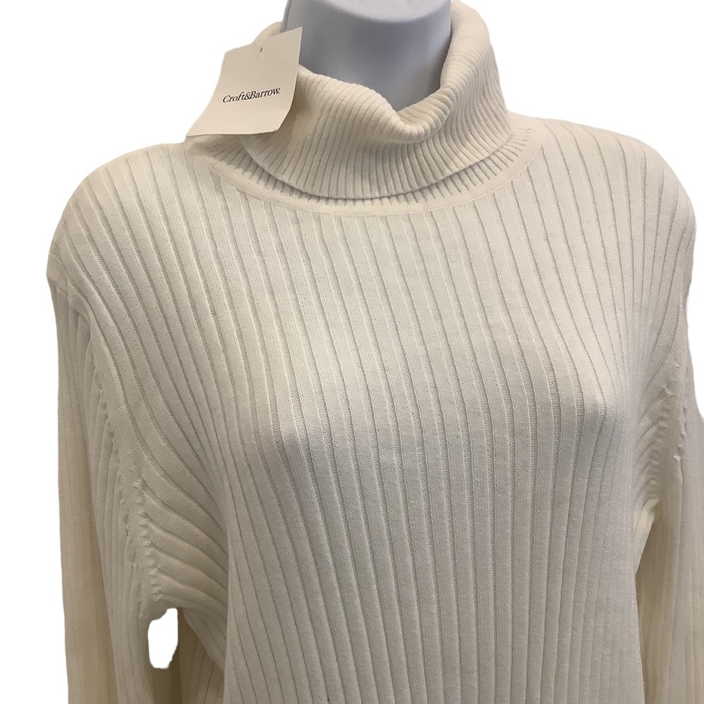 Croft & Barrow Turtle Neck - Picture 3 of 7